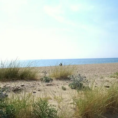 Superbe Vue 4 A 6 Personnes Front De 6flotb79 * Le Barcarès